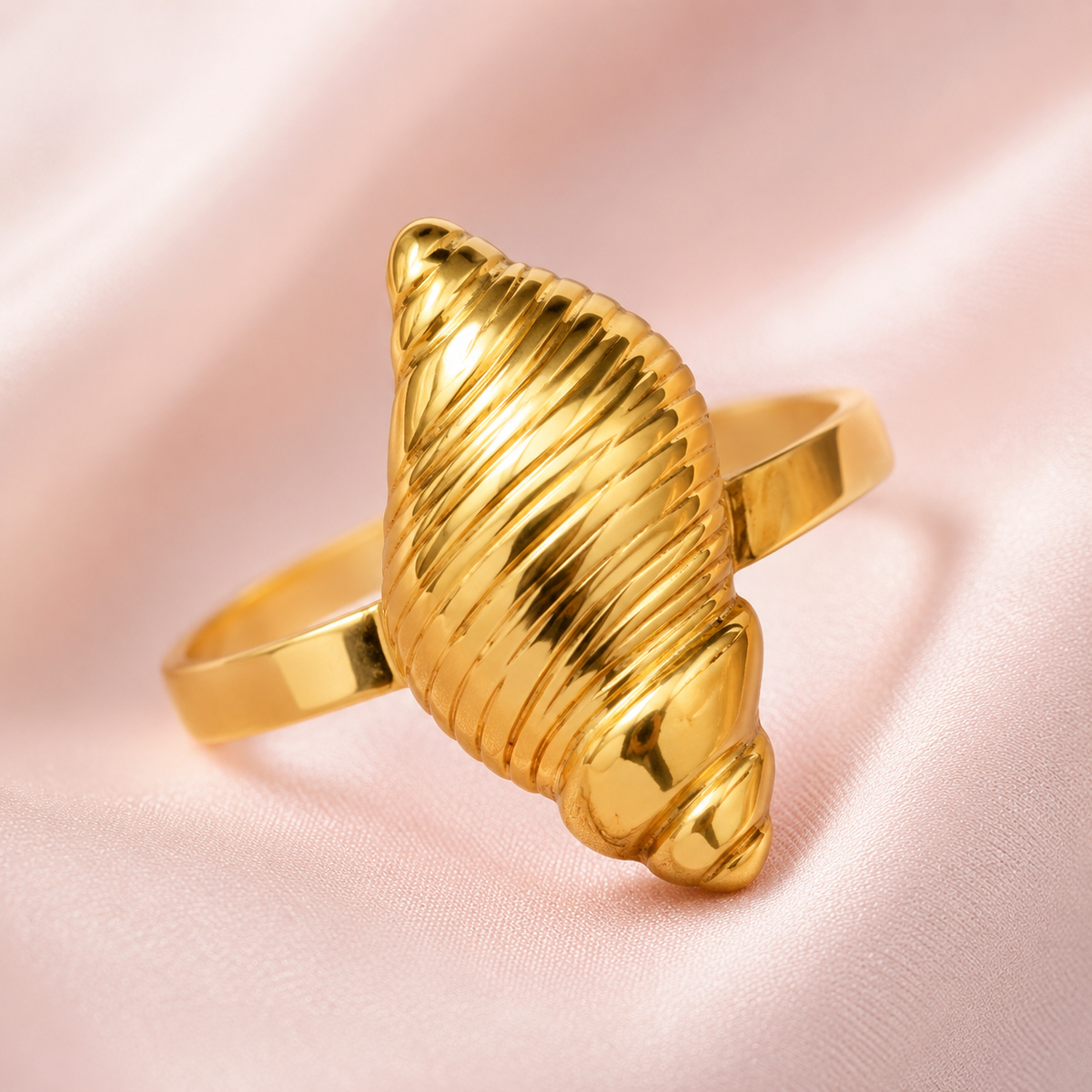 Conch Shell Statement Ring