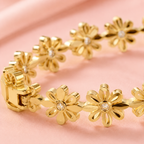 Gulshan Daisy Crystal Bracelet