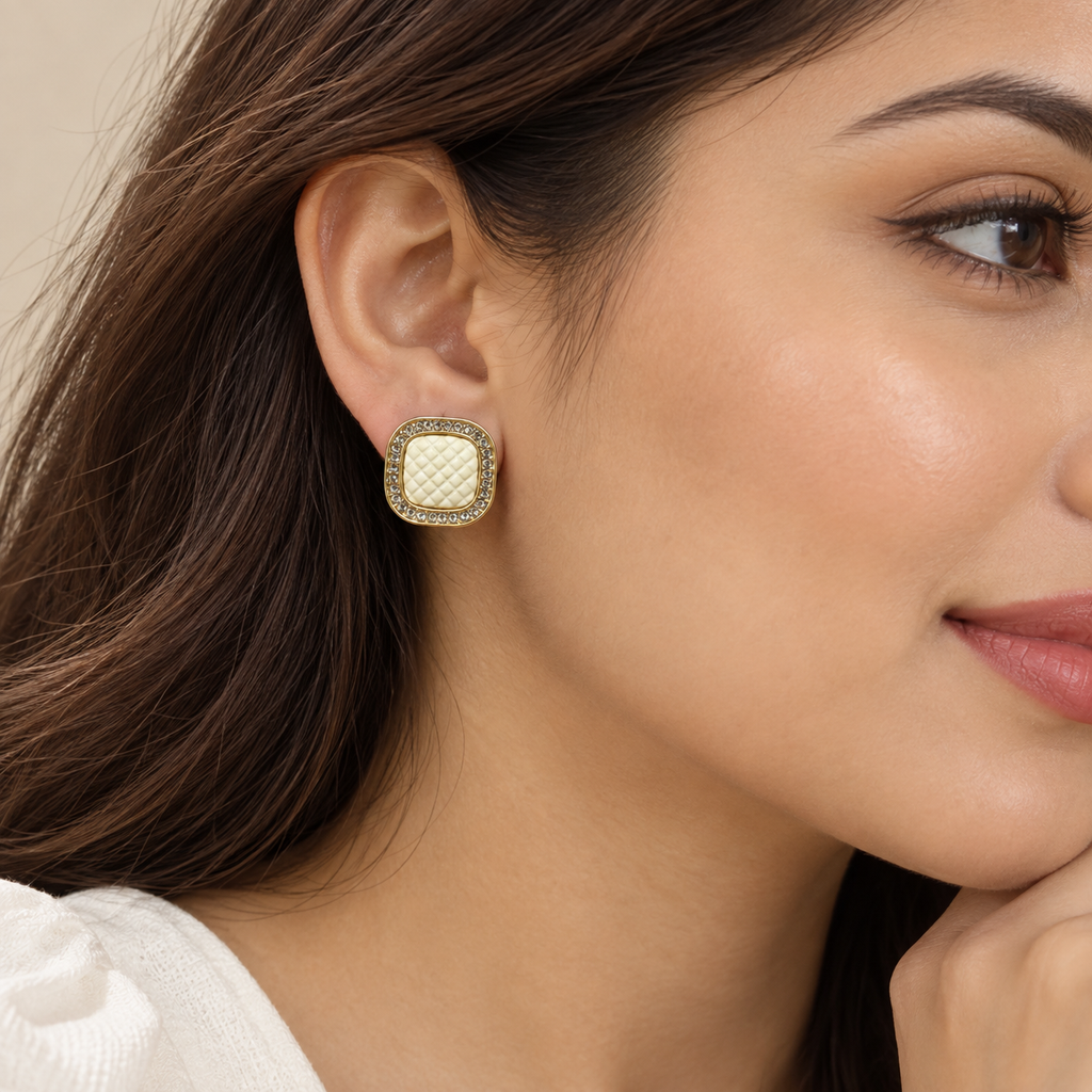 Ivory Quilt Cushion Studs
