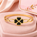 Lucky Noir Clover Bangle
