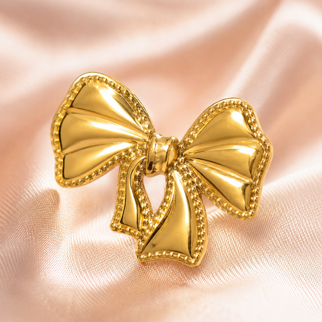 Niva Mini Bow Studs