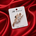 Crystal Fox Saree Pin